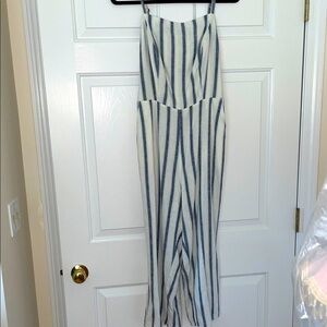 Striped Blue and White Jumpsuit old navy size M worn once POCKETS!